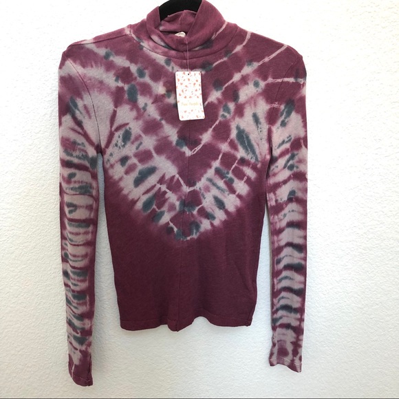 Free People psychedelic turtleneck top NWT - Picture 8 of 8